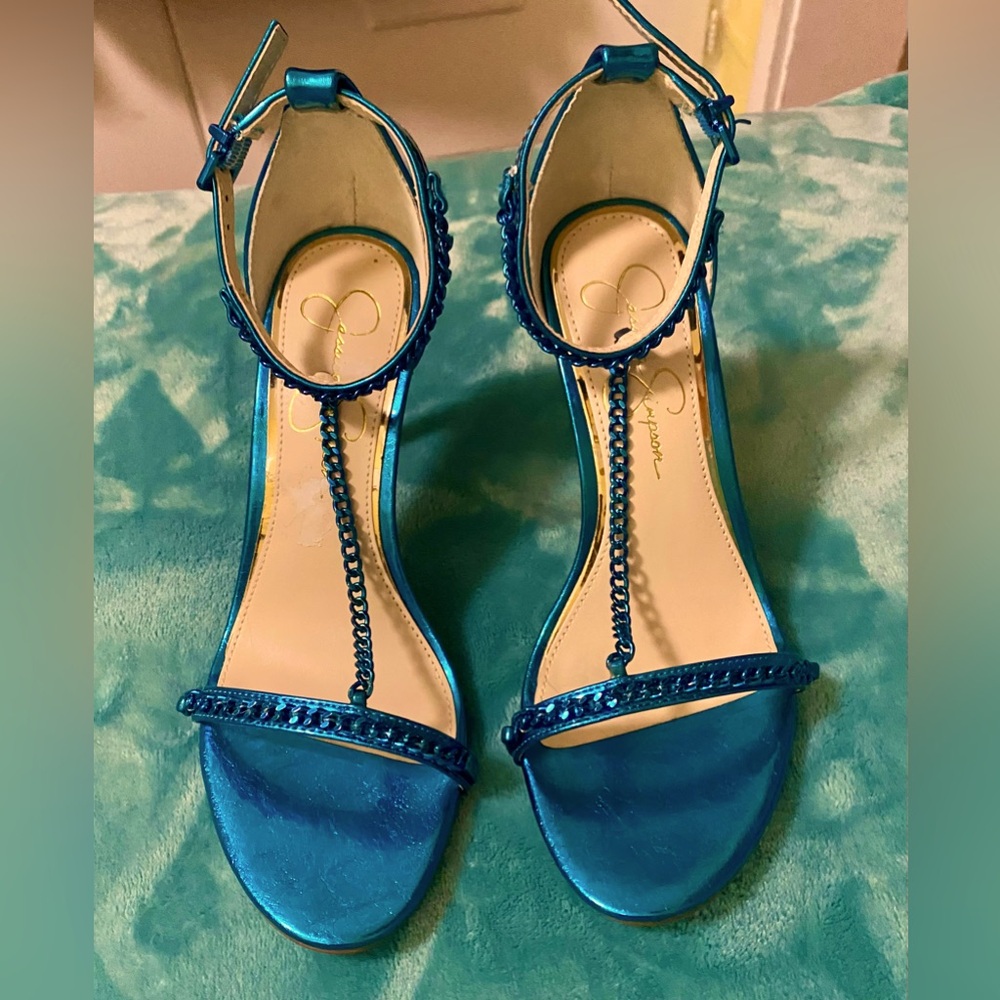 Jessica Simpson size 6 heels